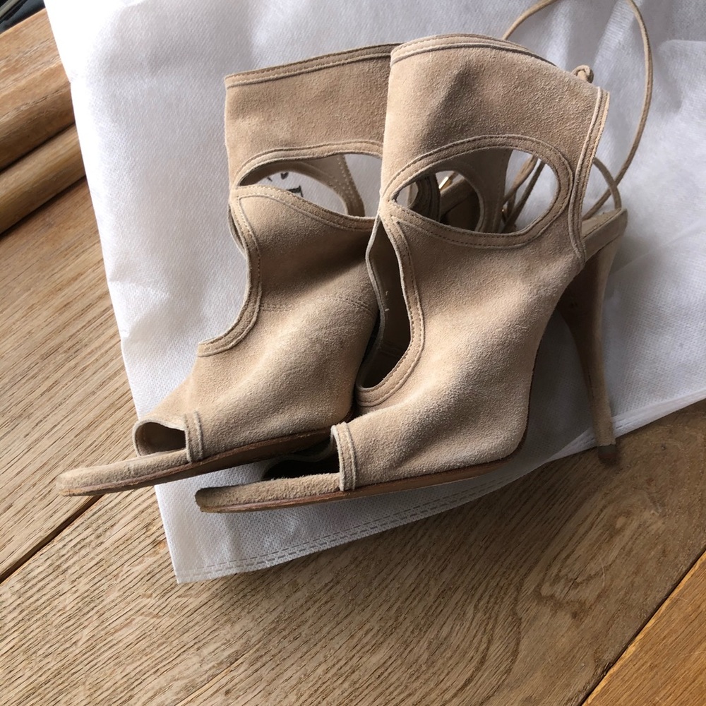 Aquazzura nude suede heel